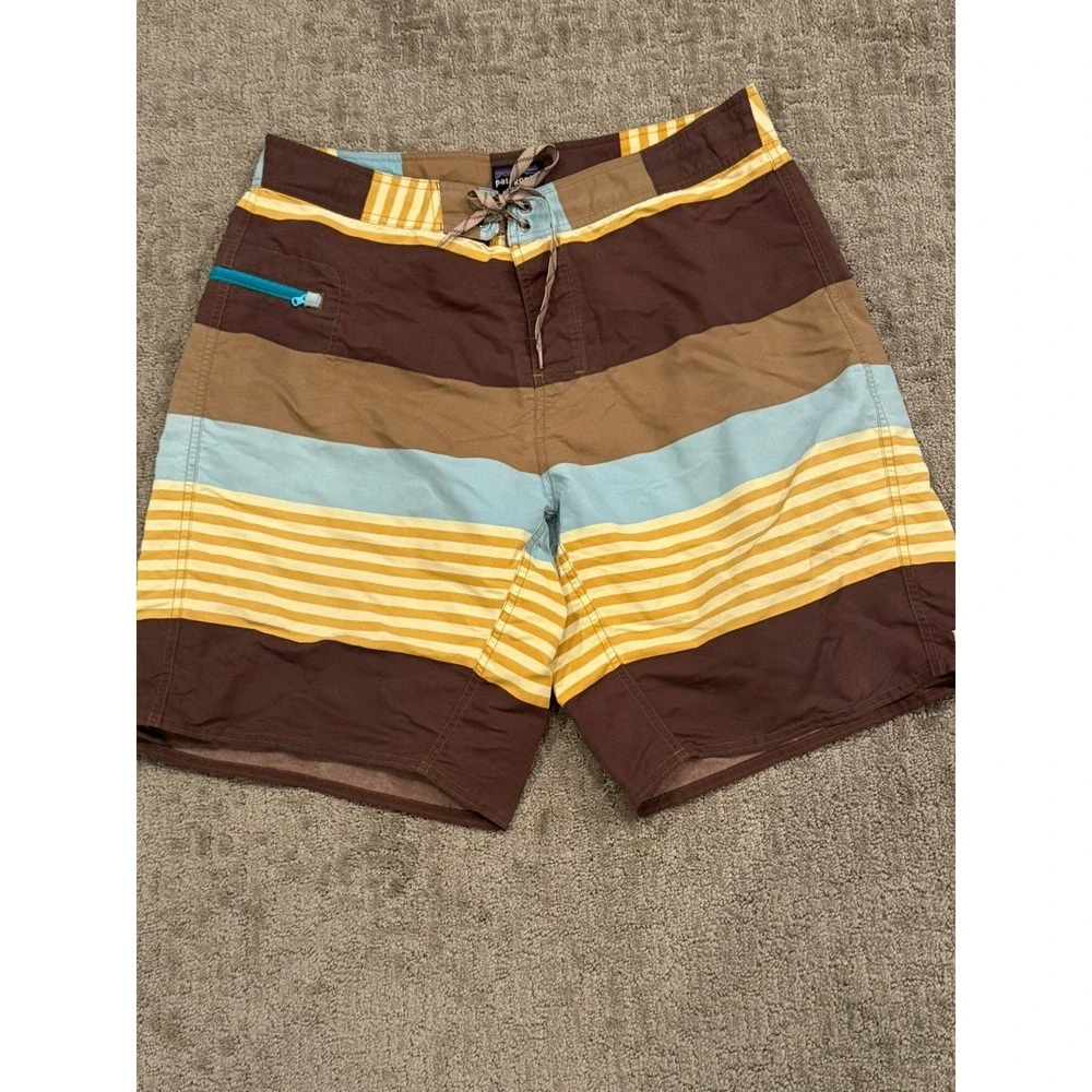 Patagonia 35 Board Shorts (B1)